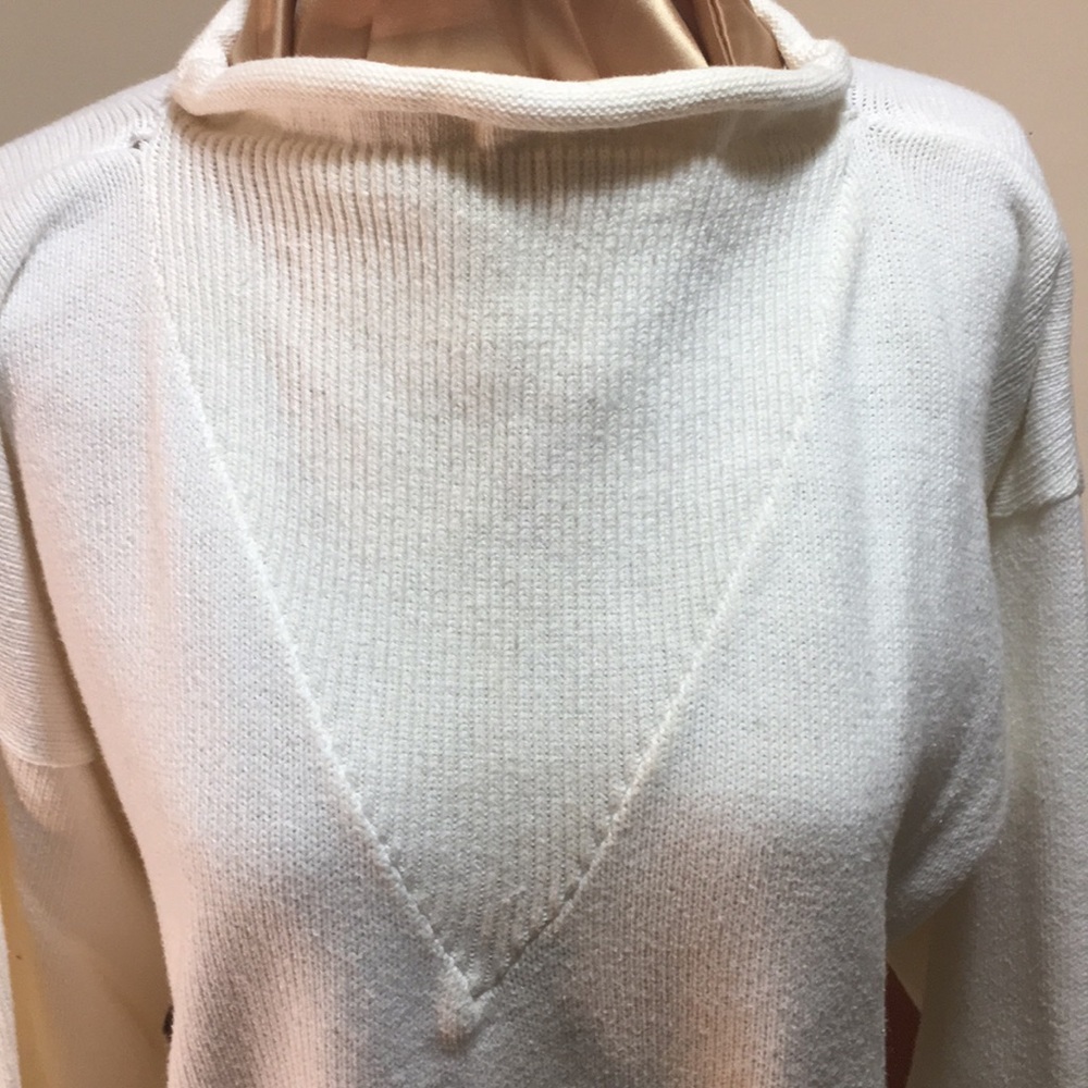 Sweater - Picture 2 of 2